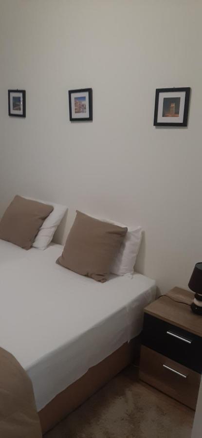 Minimalist Apartment Located Near Belem Lisboa Exterior foto